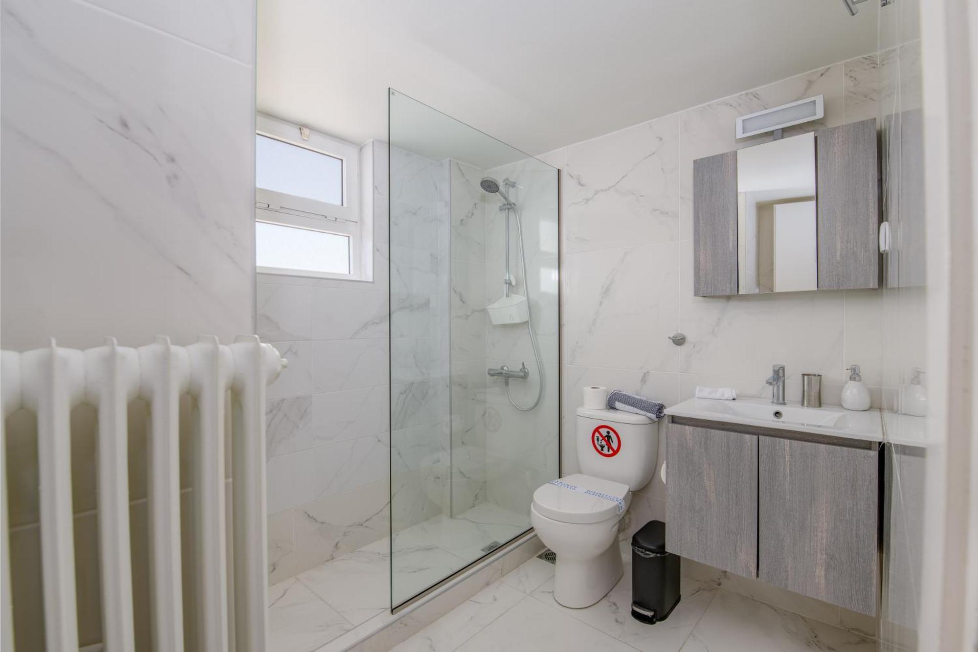 Marina Zeas Bella Vista Apartment *